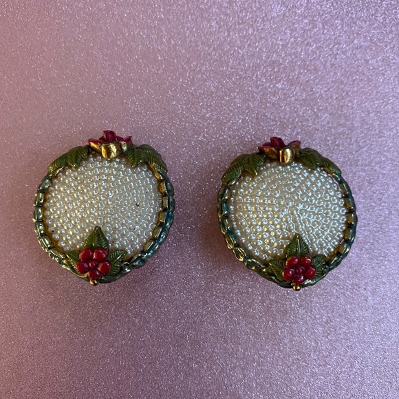 Jewelry - Picture 3 of 3